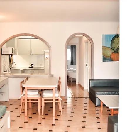 Rosamar Holidays 公寓