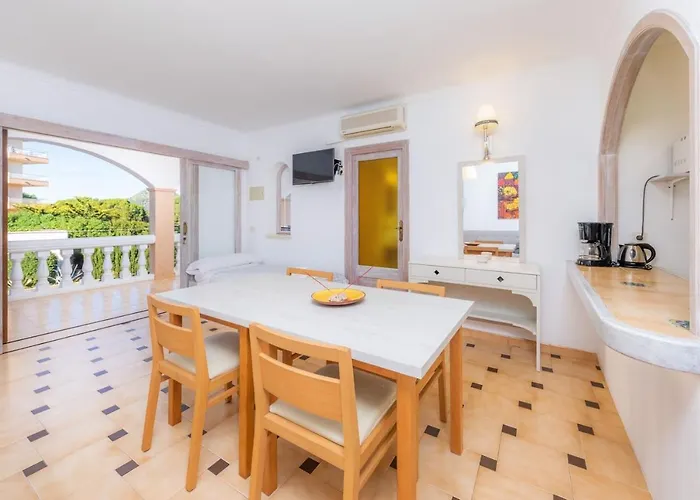 Rosamar Holidays Appartamento *