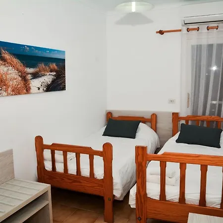 Апартаменты Rosamar Holidays *