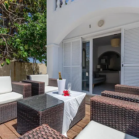 Rosamar Holidays Apartamento *