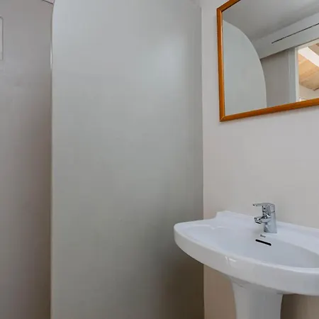 Rosamar Holidays شقة