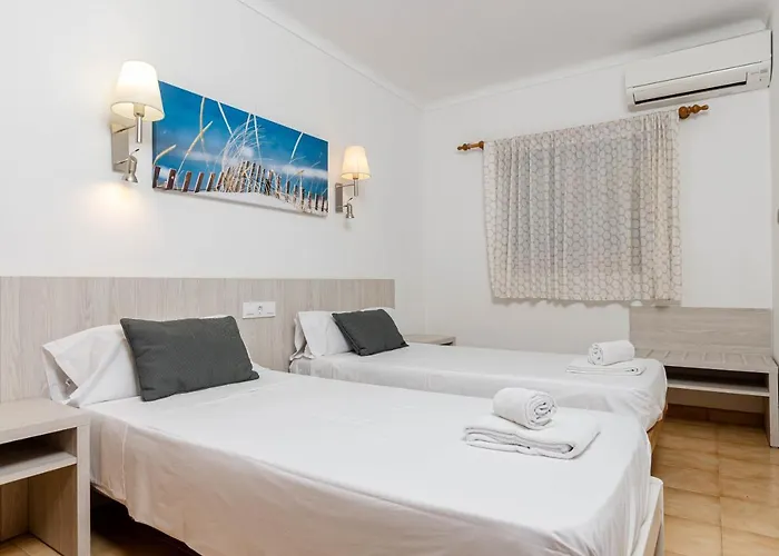 Rosamar Holidays Appartement *