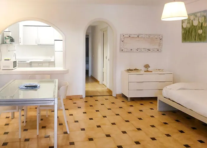 Rosamar Holidays Appartement *